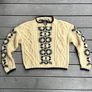Item 46 Vintage knit sweater, Size M